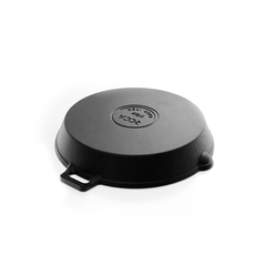 Triton Cast Iron Round Grill Pan - 100% Natural & Non-Stick Griddle/Barbeque Pan, Pre-Seasoned | Free Cotton Sleeves for Handles + Storage Bag - 25 cm